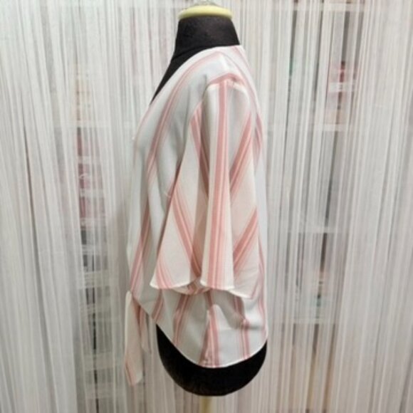 Lush Krisantha Tie-front Blouse Mauve & Cream size Medium Camp Shirt - Picture 2 of 11